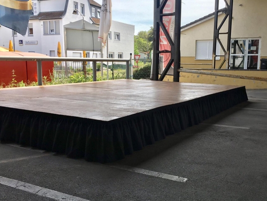 Bühnenelement / Podest 2 x 1 m